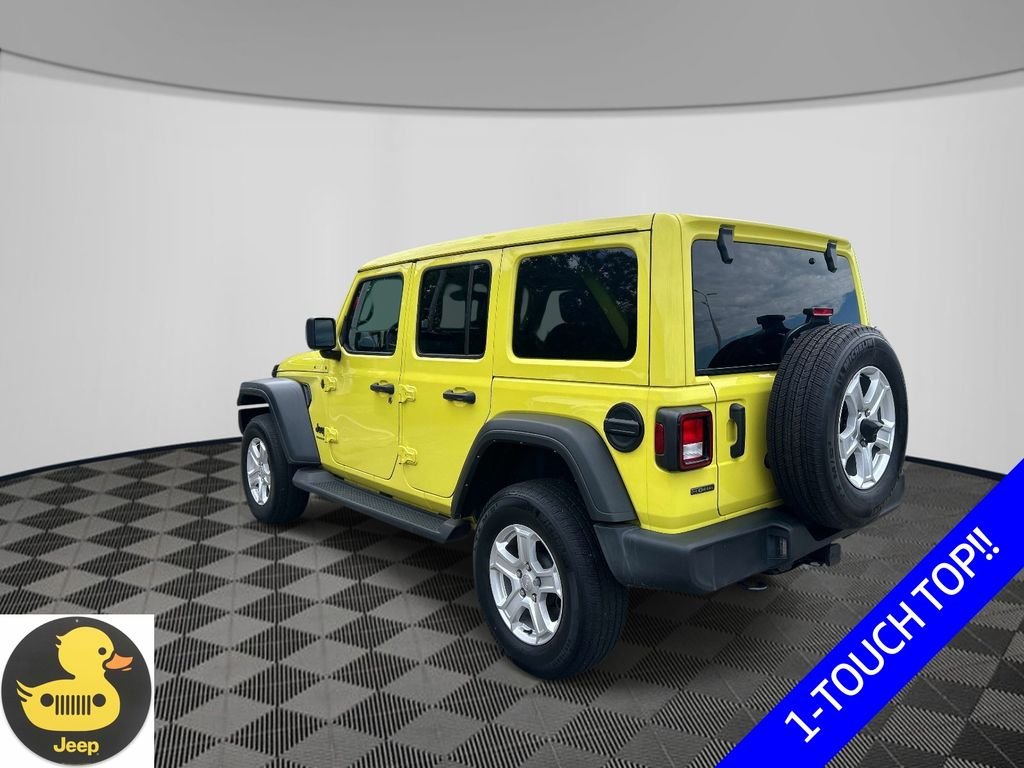 Used 2023  Jeep Sport S image 3