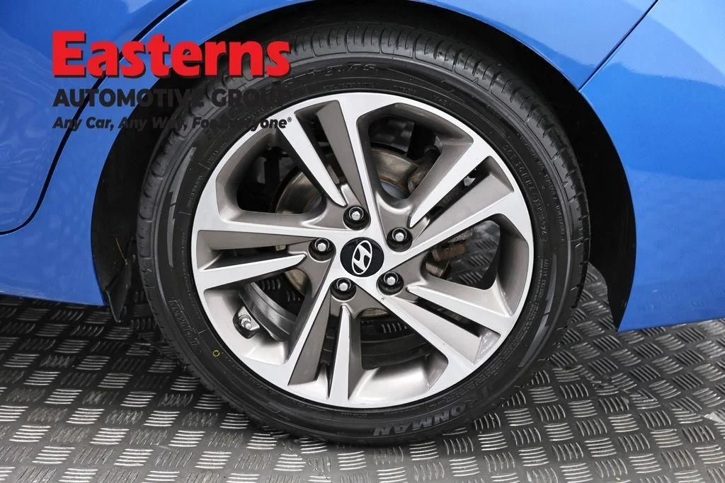 Used 2017 Blue Hyundai Limited image 34