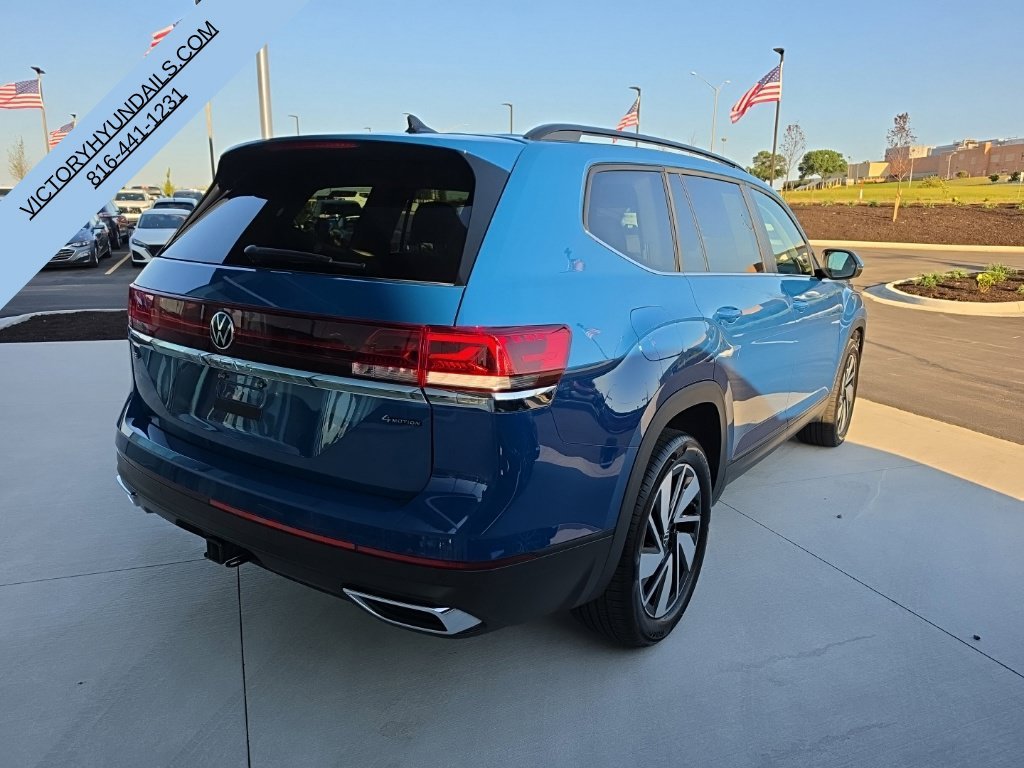 Used 2026  Volkswagen SE w/Technology image 7