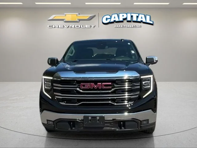 Used 2025 Black GMC SLT image 9