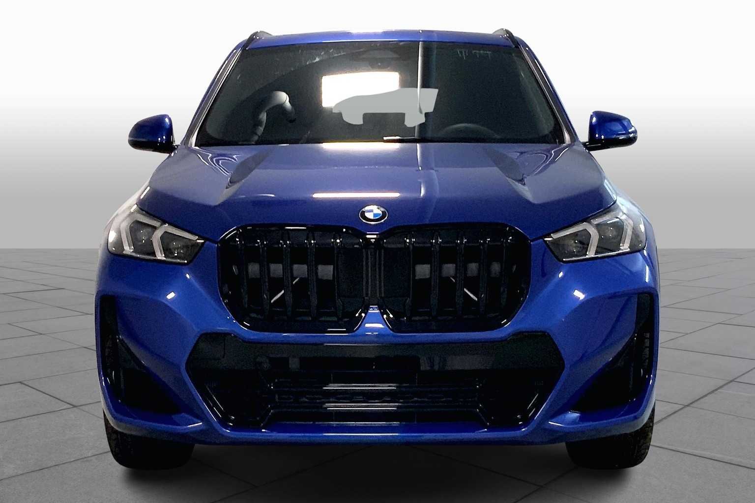 New 2026 Portimao Blue Metallic BMW xDrive28i image 3