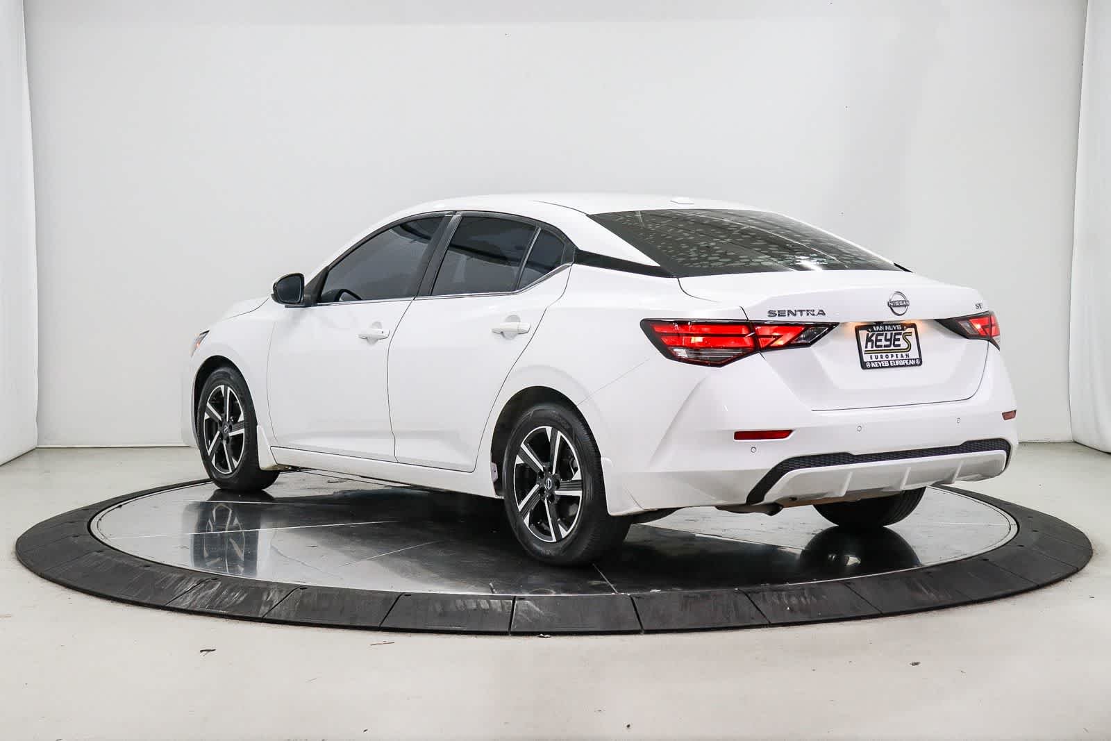 Used 2024 Aspen White Tricoat Nissan SV image 2