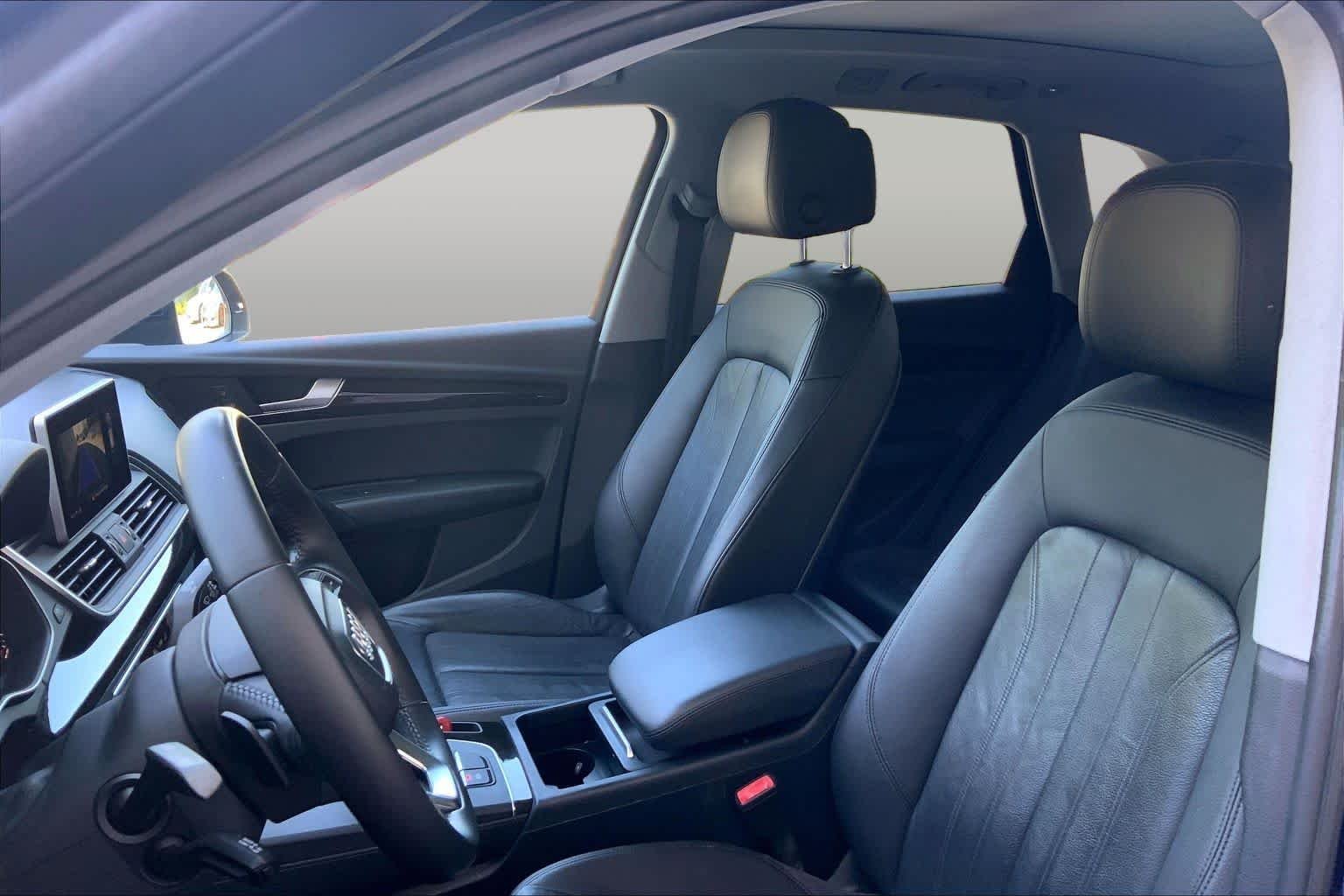 Used 2018 Moonlight Blue Metallic Audi Premium Plus image 8