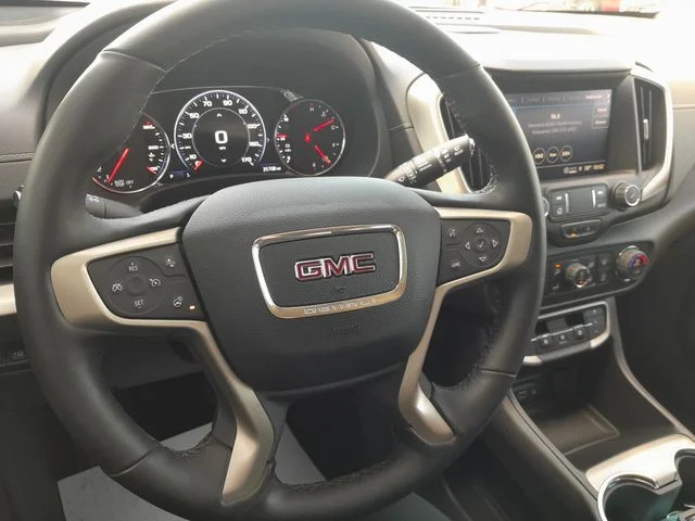 Used 2023 White GMC Denali image 11