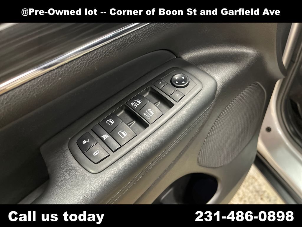 Used 2021 Silver Jeep Limited image 16