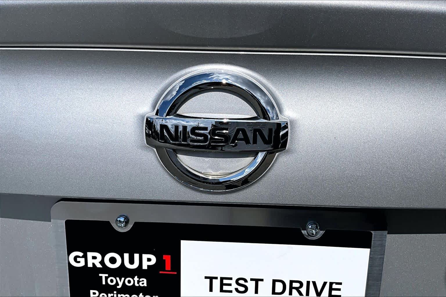 Used 2022 Brilliant Silver Metallic Nissan SL image 31