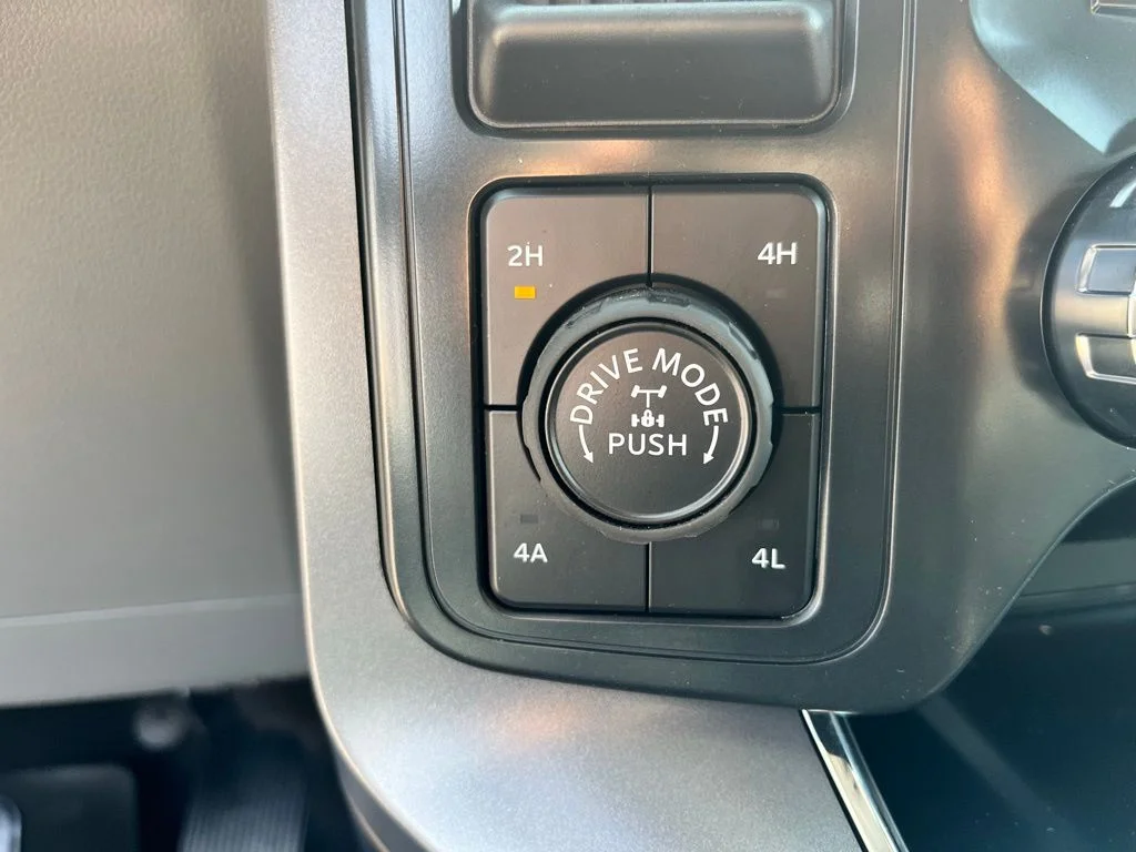 New 2026 Gray Ford Lariat image 18