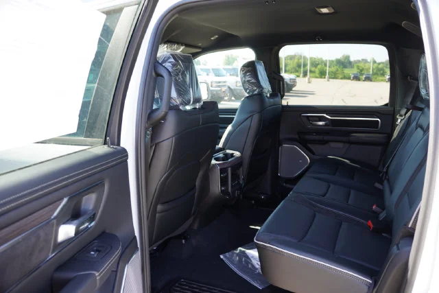 New 2026 Ivory White Tri-Coat Pearl-Coat Exterior Paint RAM Laramie image 11