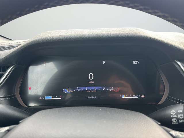Used 2025 White Jeep Laredo image 23