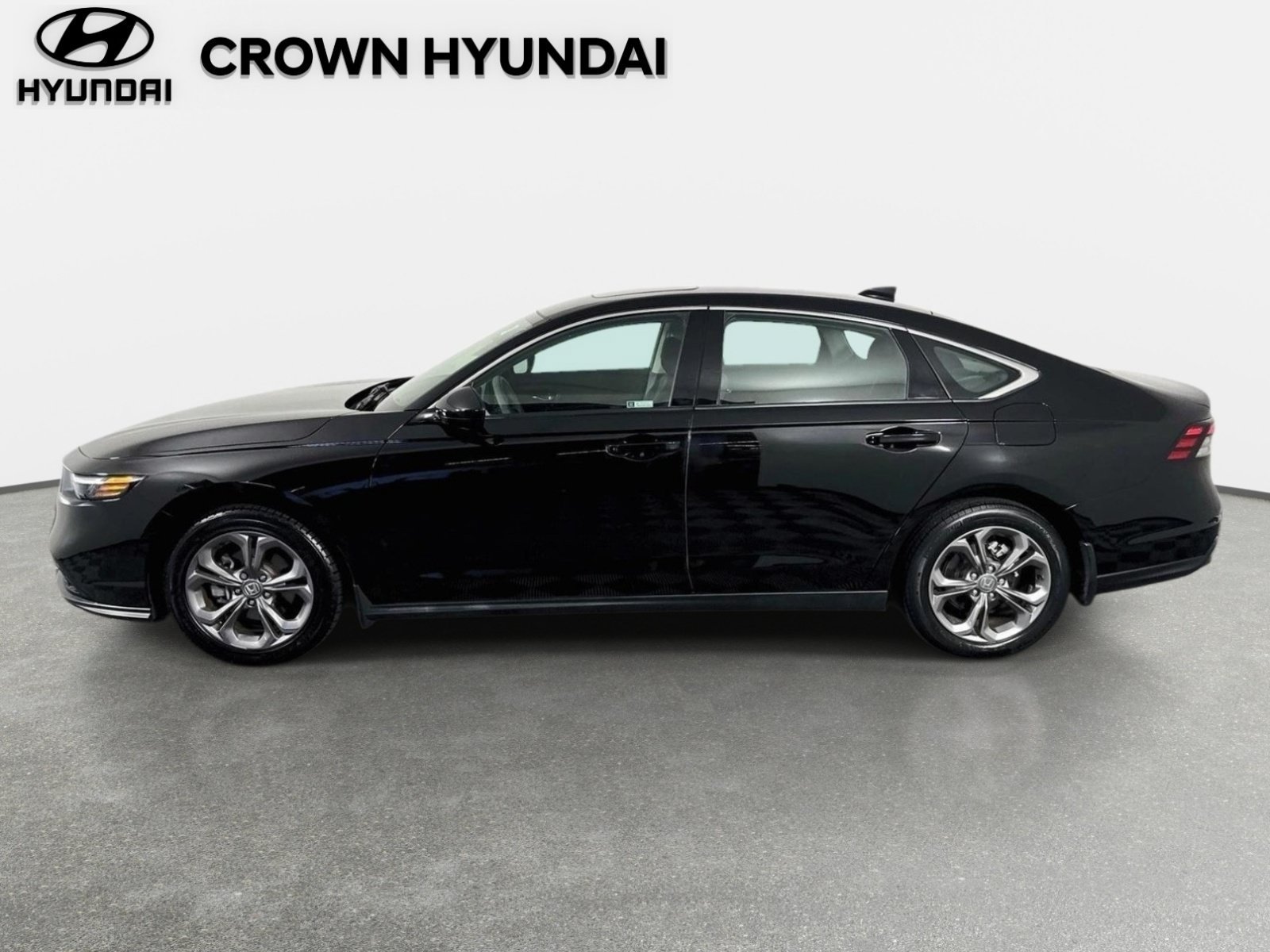 Used 2023 Black Honda EX image 8