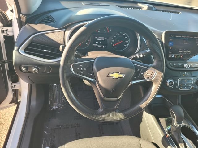 Used 2024 White Chevrolet LT image 30