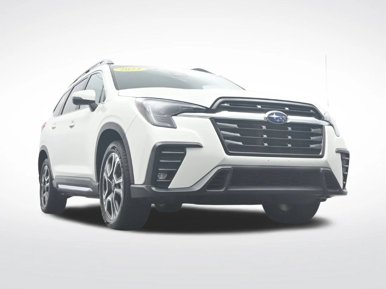 Used 2023 Crystal White Pearl Subaru Limited image 38