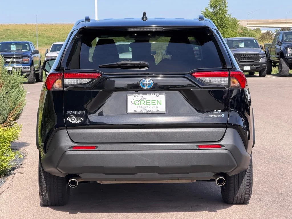 Used 2022 Black Toyota LE image 8