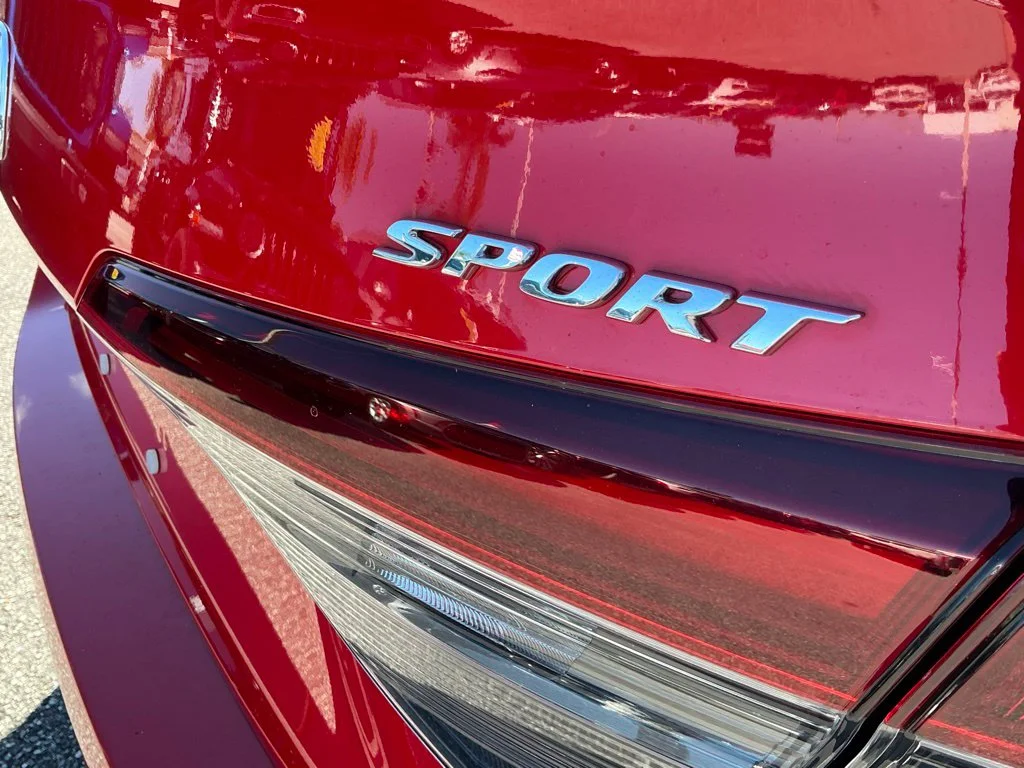 Used 2025  Honda Sport image 19