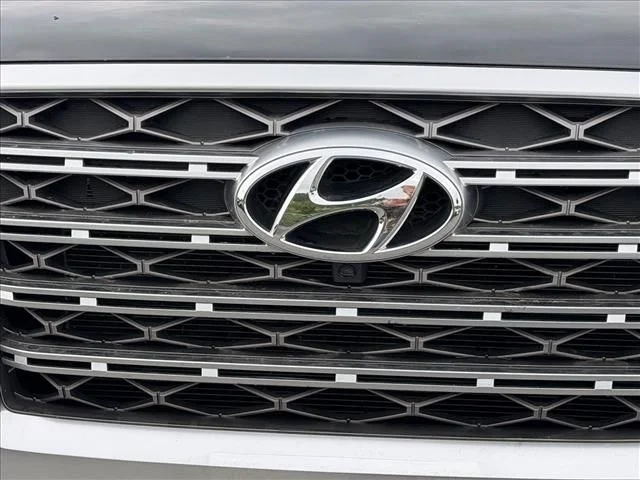 Used 2020 Black Hyundai Limited image 35