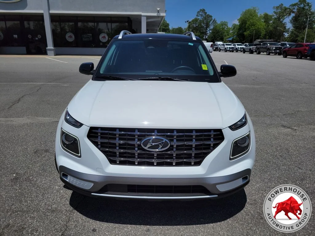 Used 2025 White Hyundai Limited image 10