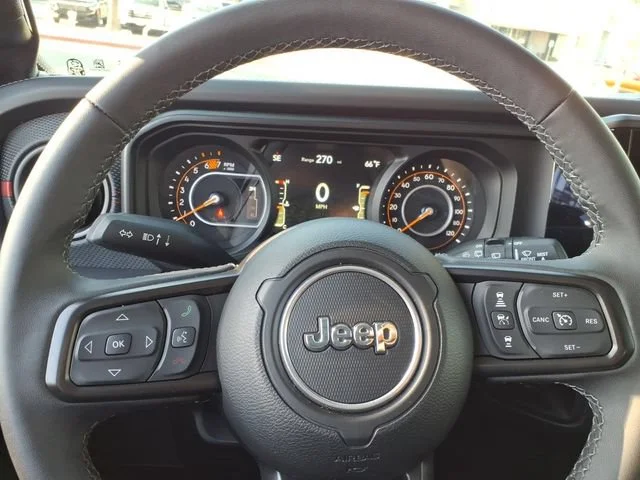 Used 2025 Black Jeep 4-Door Rubicon 4x4 image 16