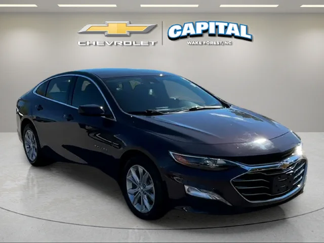 Used 2025 Black Chevrolet LT image 7