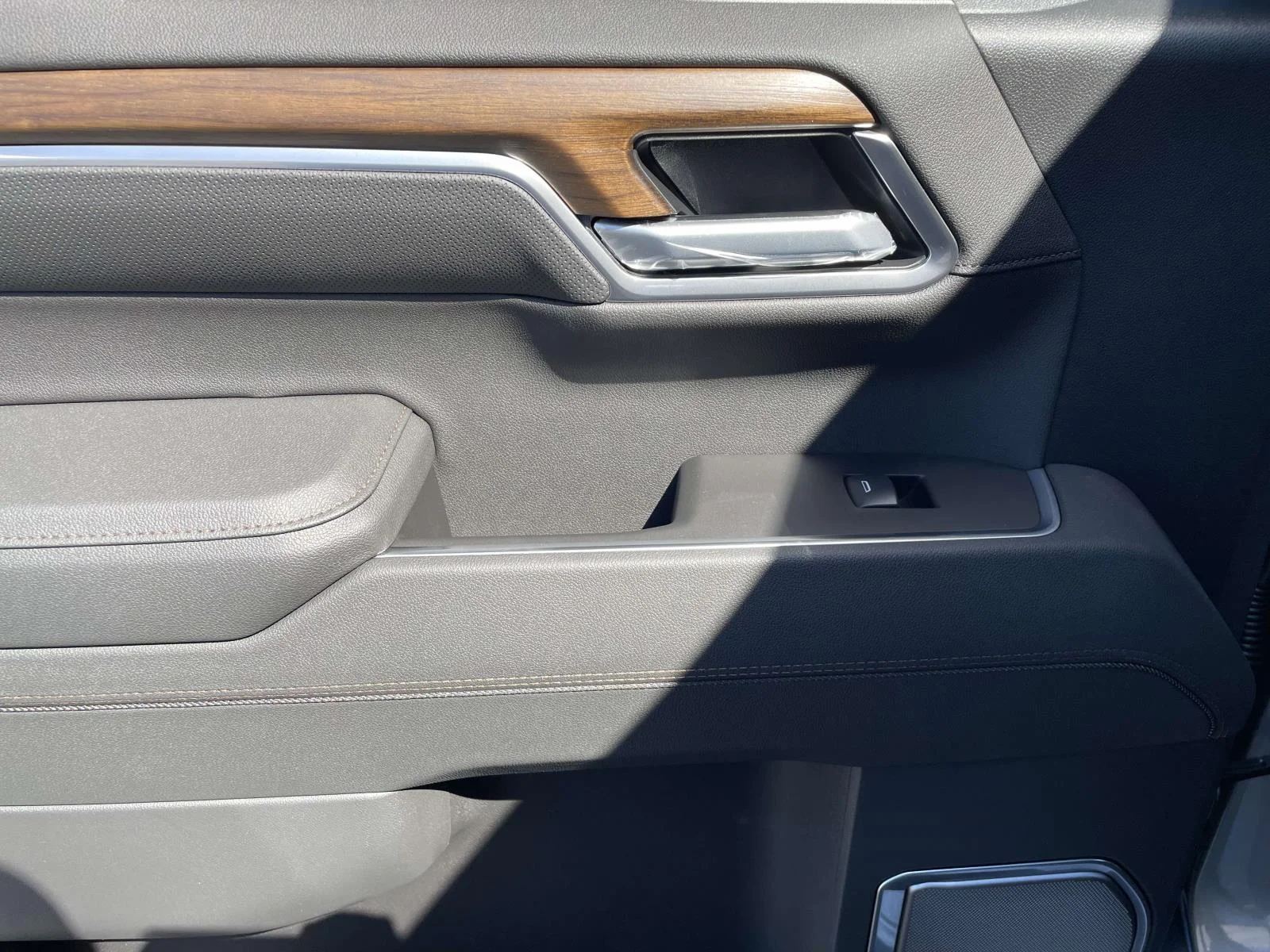 New 2026 Sterling Gray Metallic Chevrolet High Country image 14