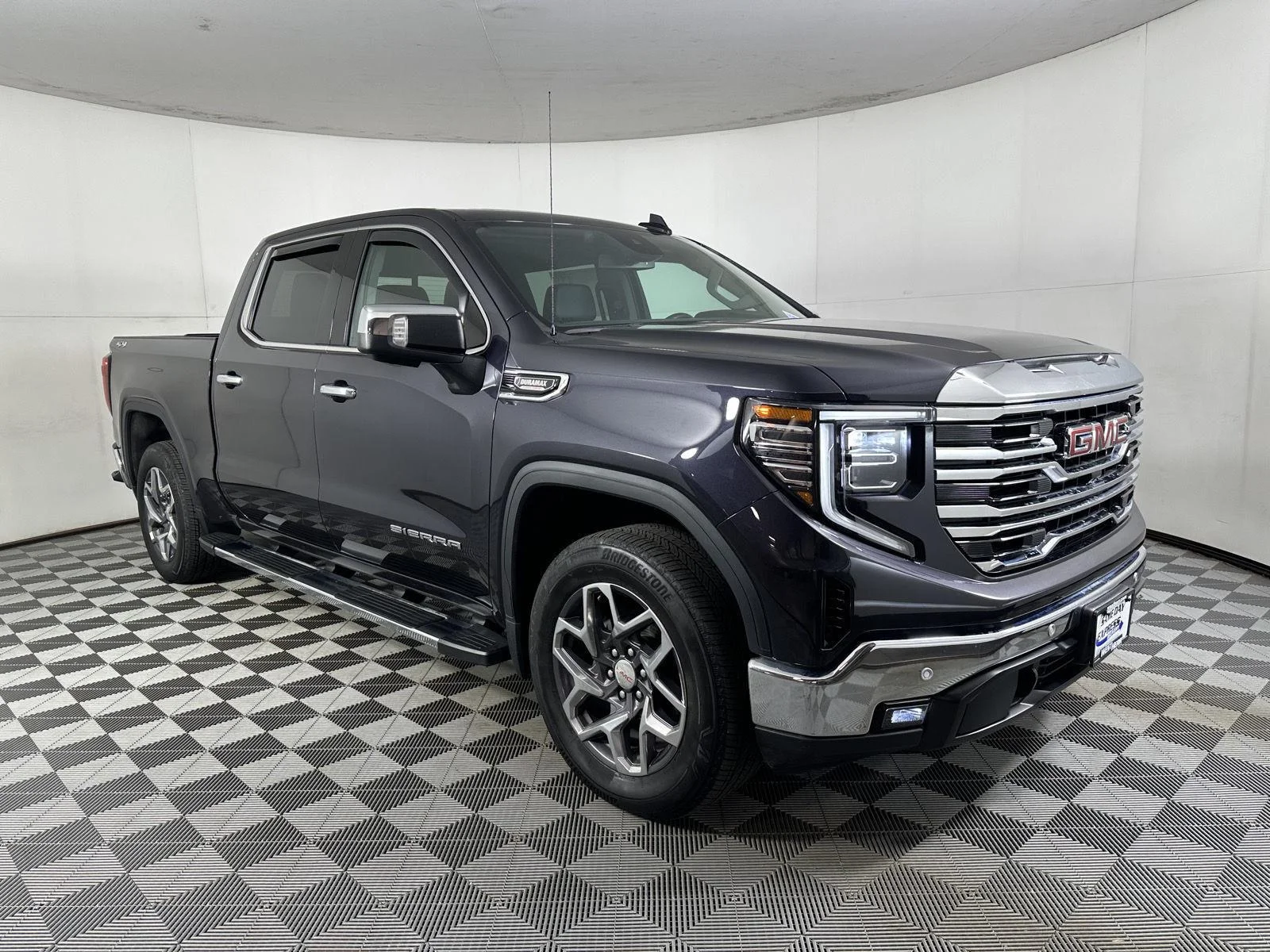 Used 2024 Titanium Rush Metallic GMC SLT image 14
