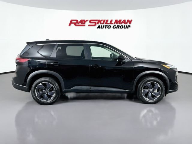 2025 Nissan Rogue SV - Photo 8