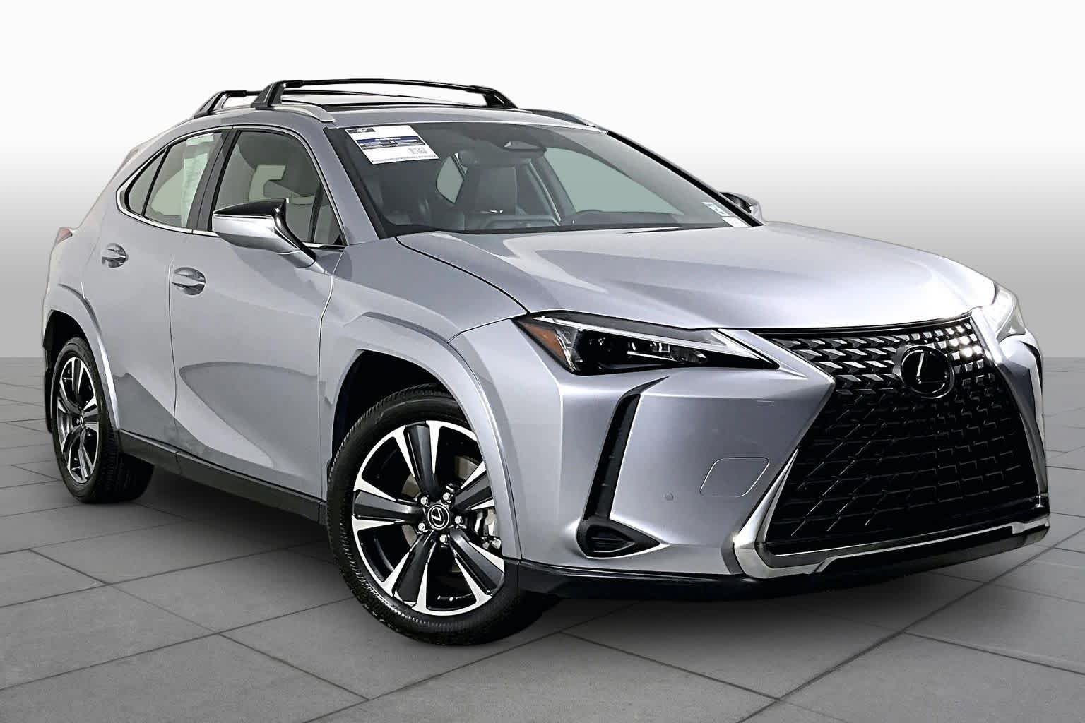 Used 2025 Iridium Lexus Premium image 2