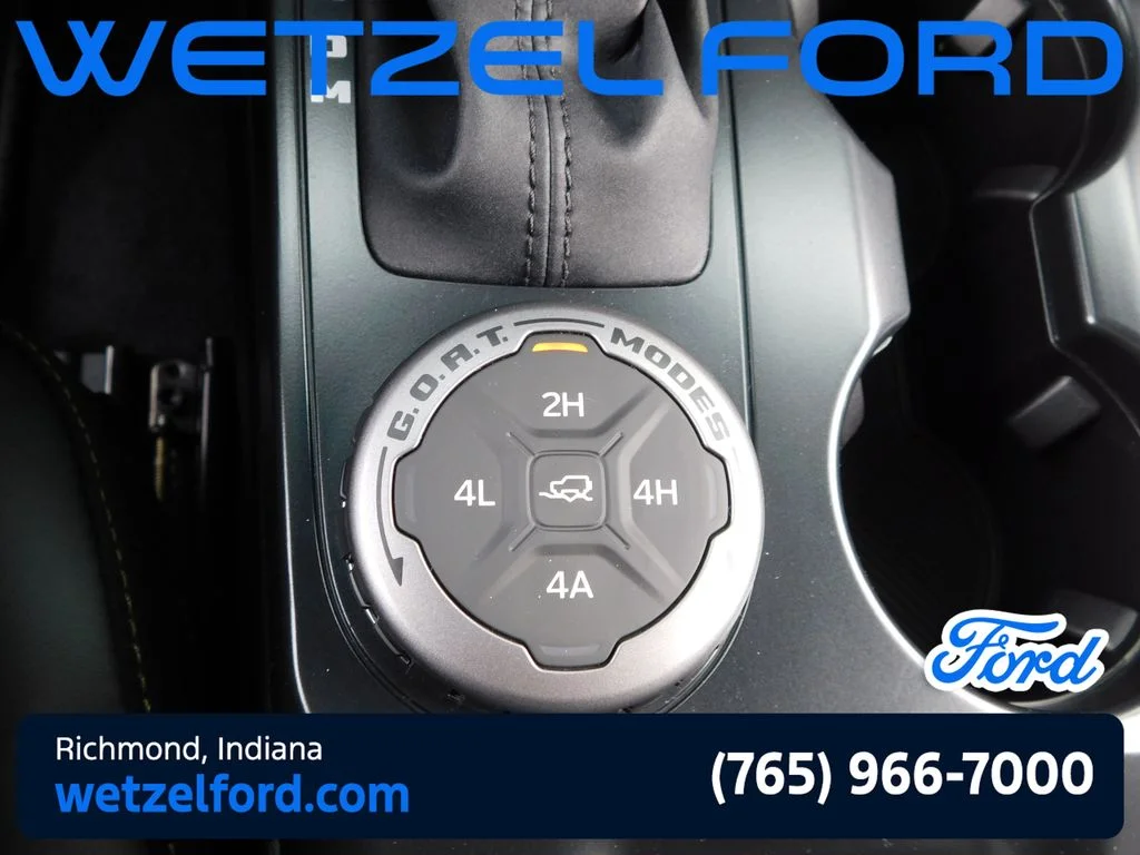 New 2026 Avalanche Gray Ford Badlands® image 33