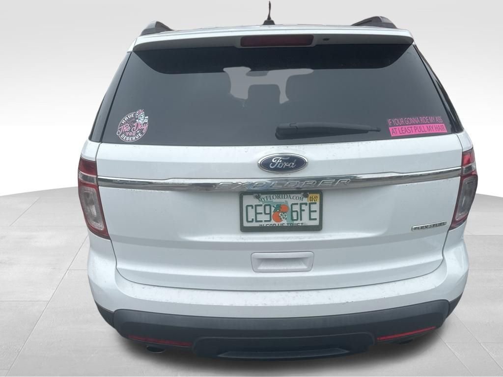 Used 2013 White Ford Base image 15