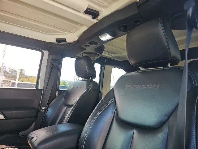Used 2013 Silver Jeep Unlimited Rubicon image 18