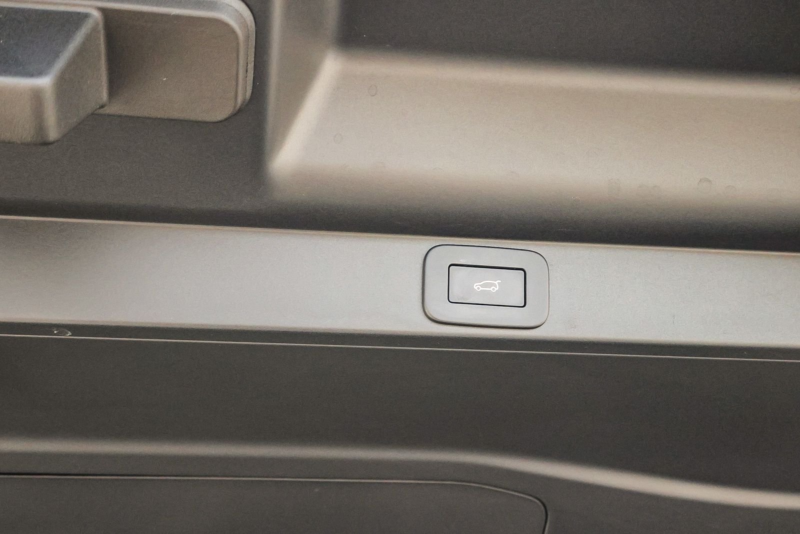 2024 Land Rover Range Rover SE - Photo 28