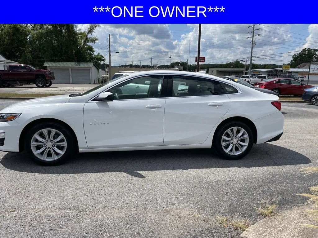 Used 2025 Summit White Chevrolet 1LT image 7