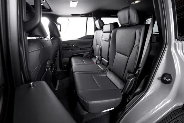Used 2025 Incognito Lexus 550 Premium+ image 23