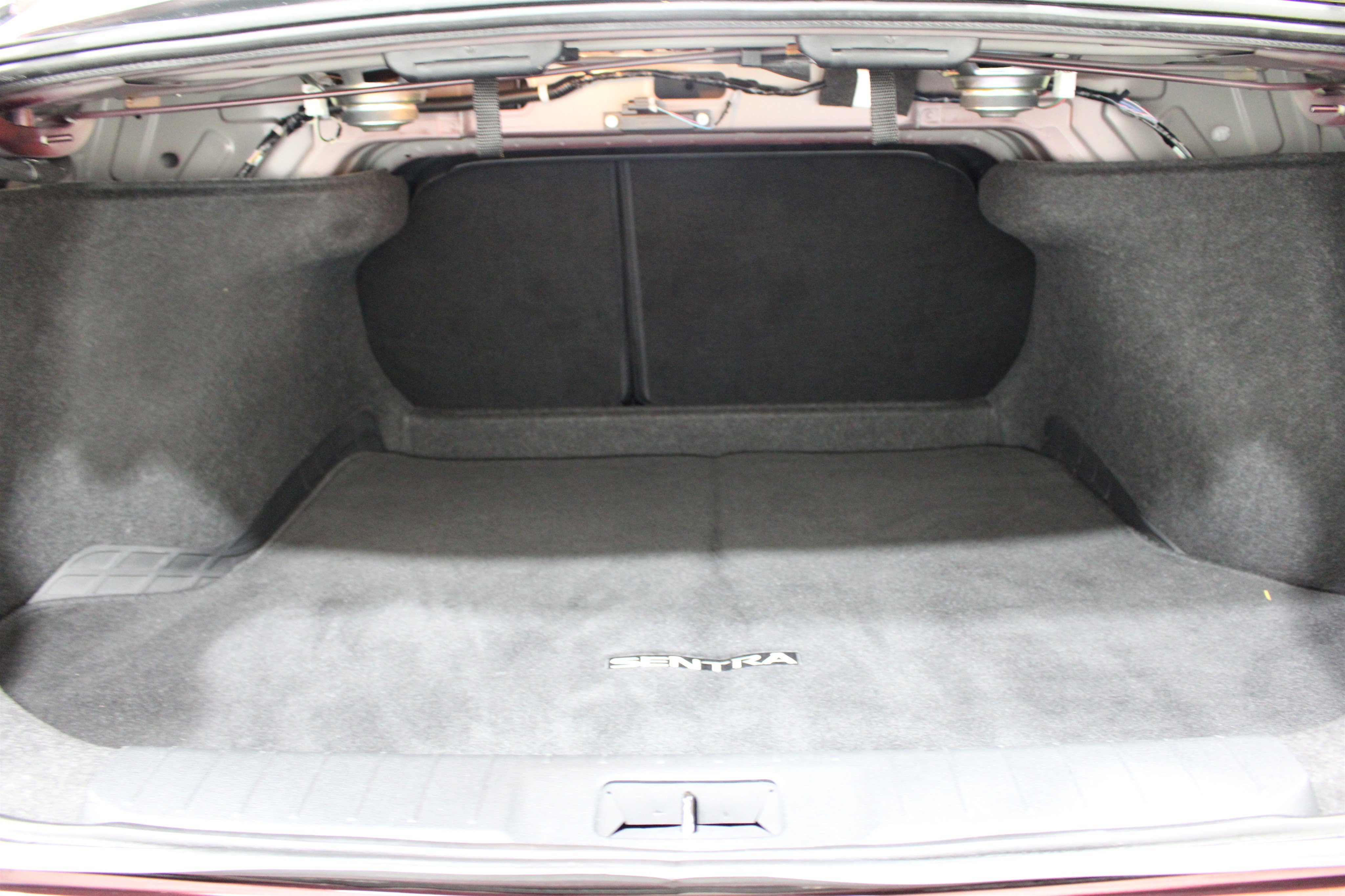 Used 2023 Rosewood Metallic Nissan SV image 21