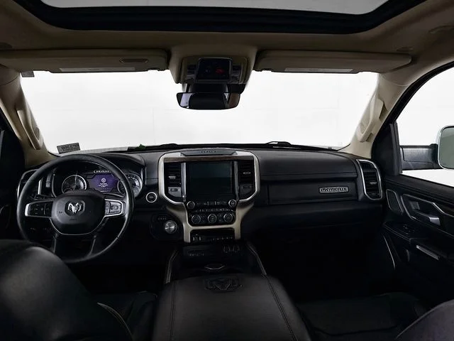 Used 2019 Red Ram Laramie image 23