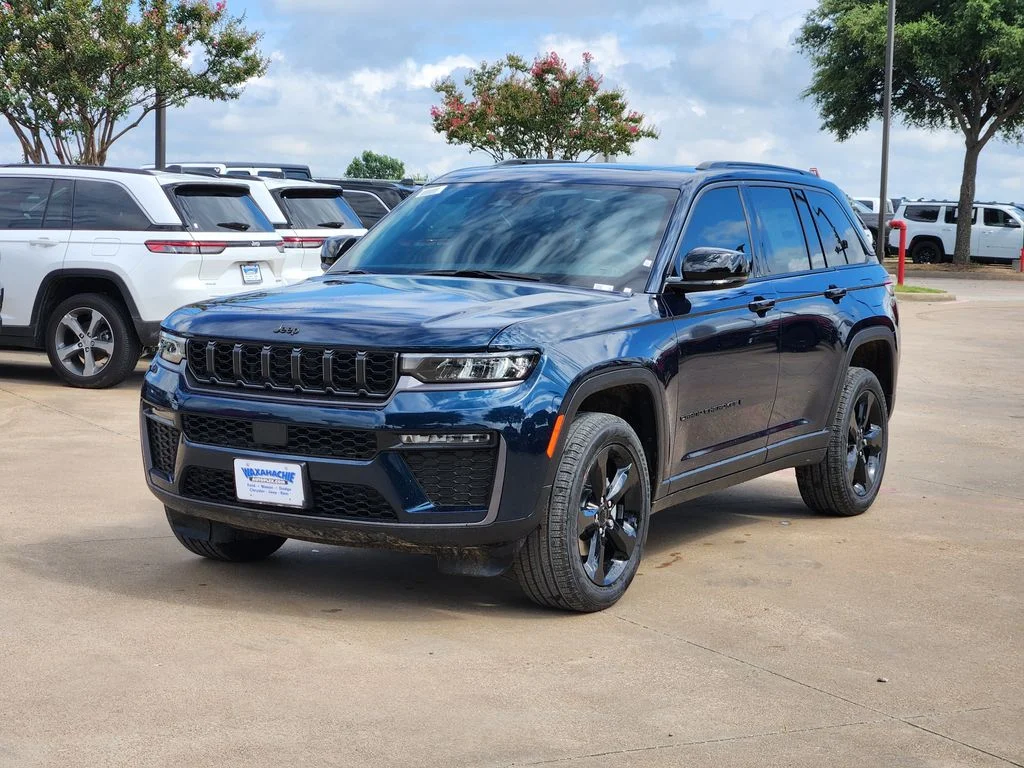 New 2026 Fathom Blue Pearlcoat Jeep Limited image 2