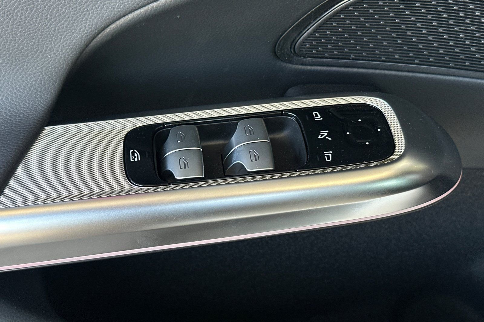 2026 Mercedes-Benz E-Class E350 - Photo 22