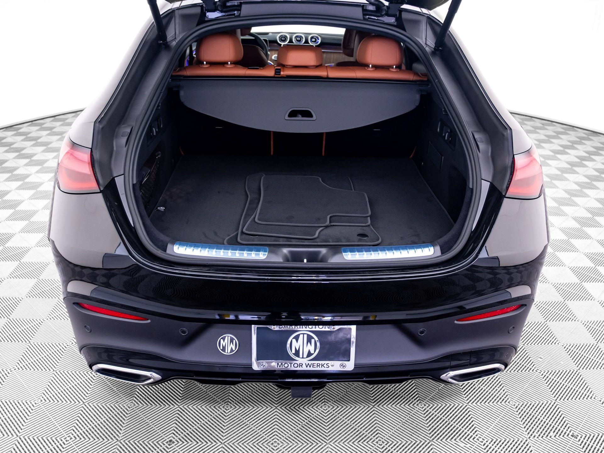 New 2027 Black Mercedes-Benz GLC 300 image 72