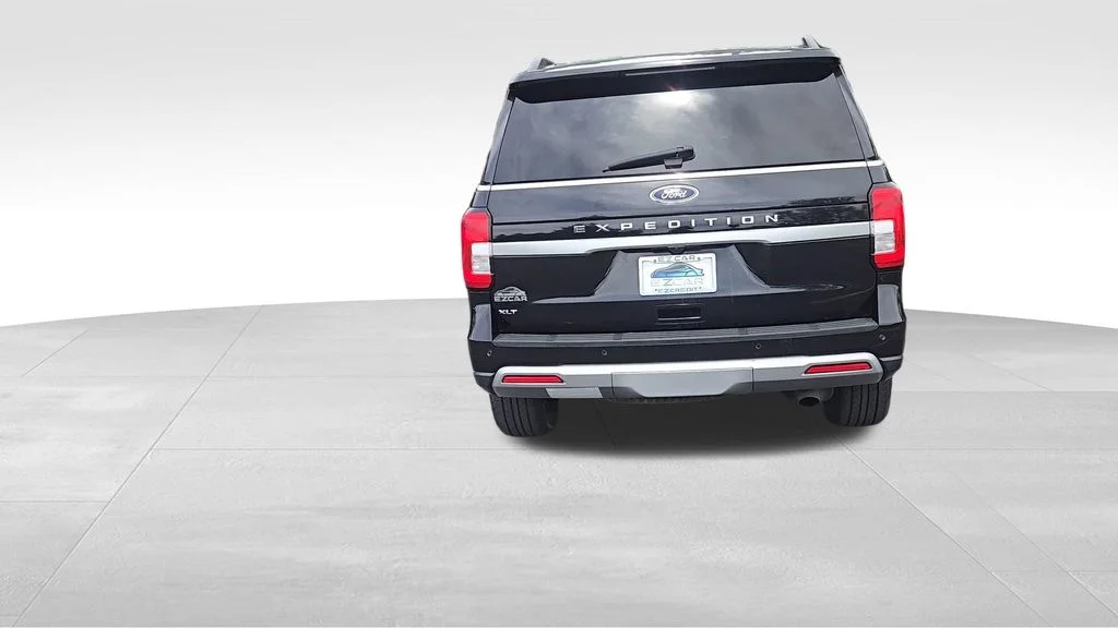 Used 2024 Black Ford XLT image 7