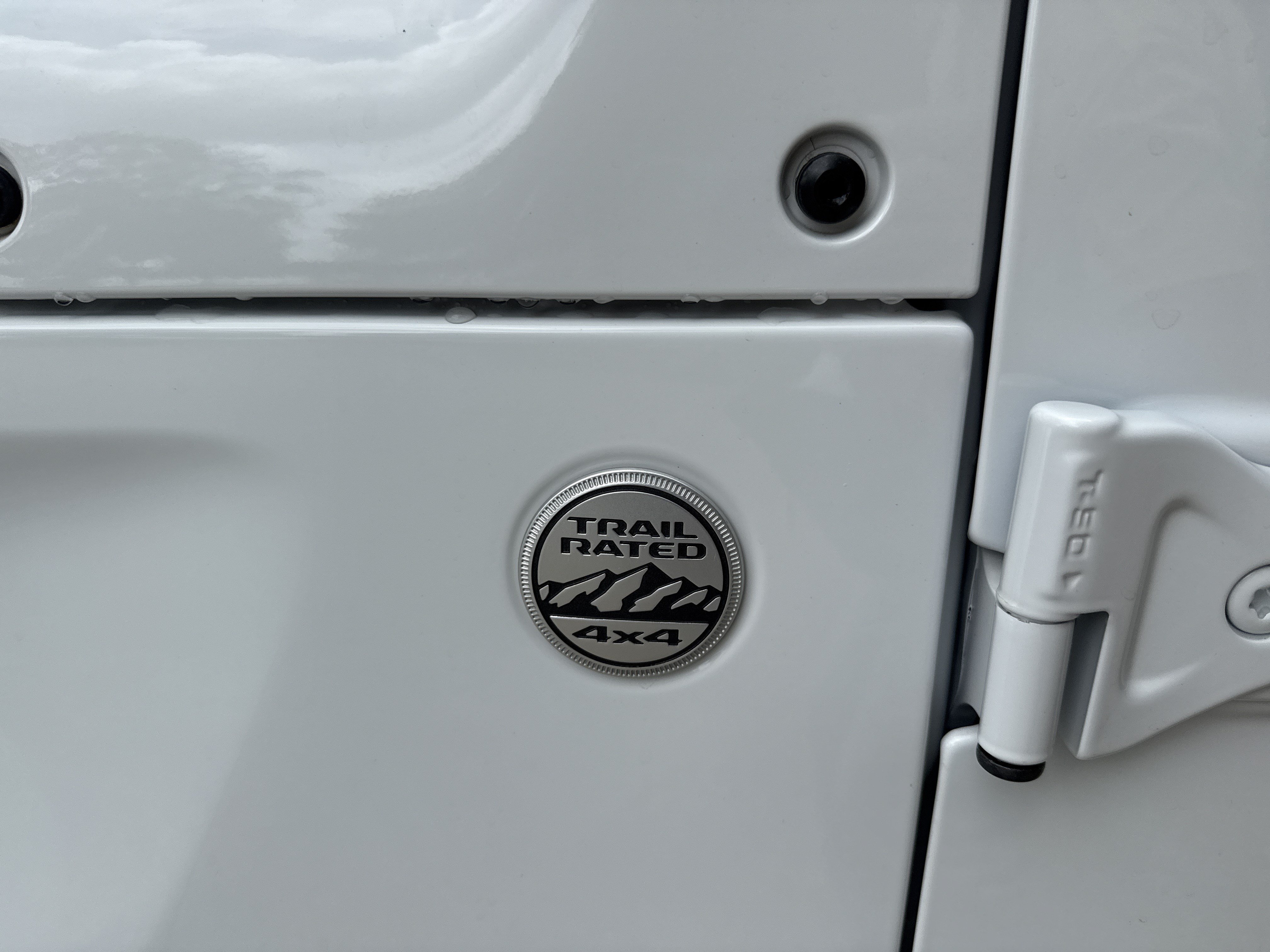 Used 2024 Bright White Clearcoat Jeep Sahara image 12