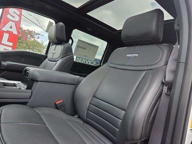 New 2026 Star White Metallic Tri-Coat Ford F-450® Platinum® image 13