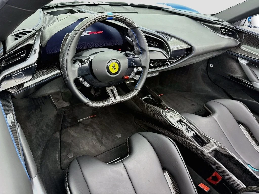 Used 2022 Blu Corsa Ferrari  image 18