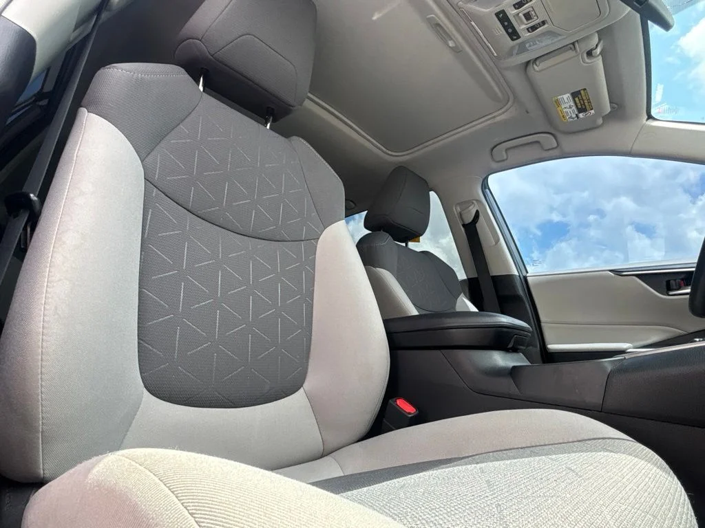 Used 2019 Gray Toyota XLE image 26