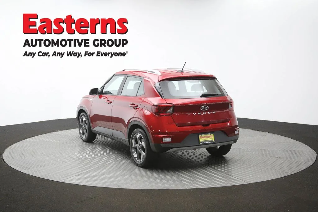 Used 2025 Red Hyundai SEL image 66