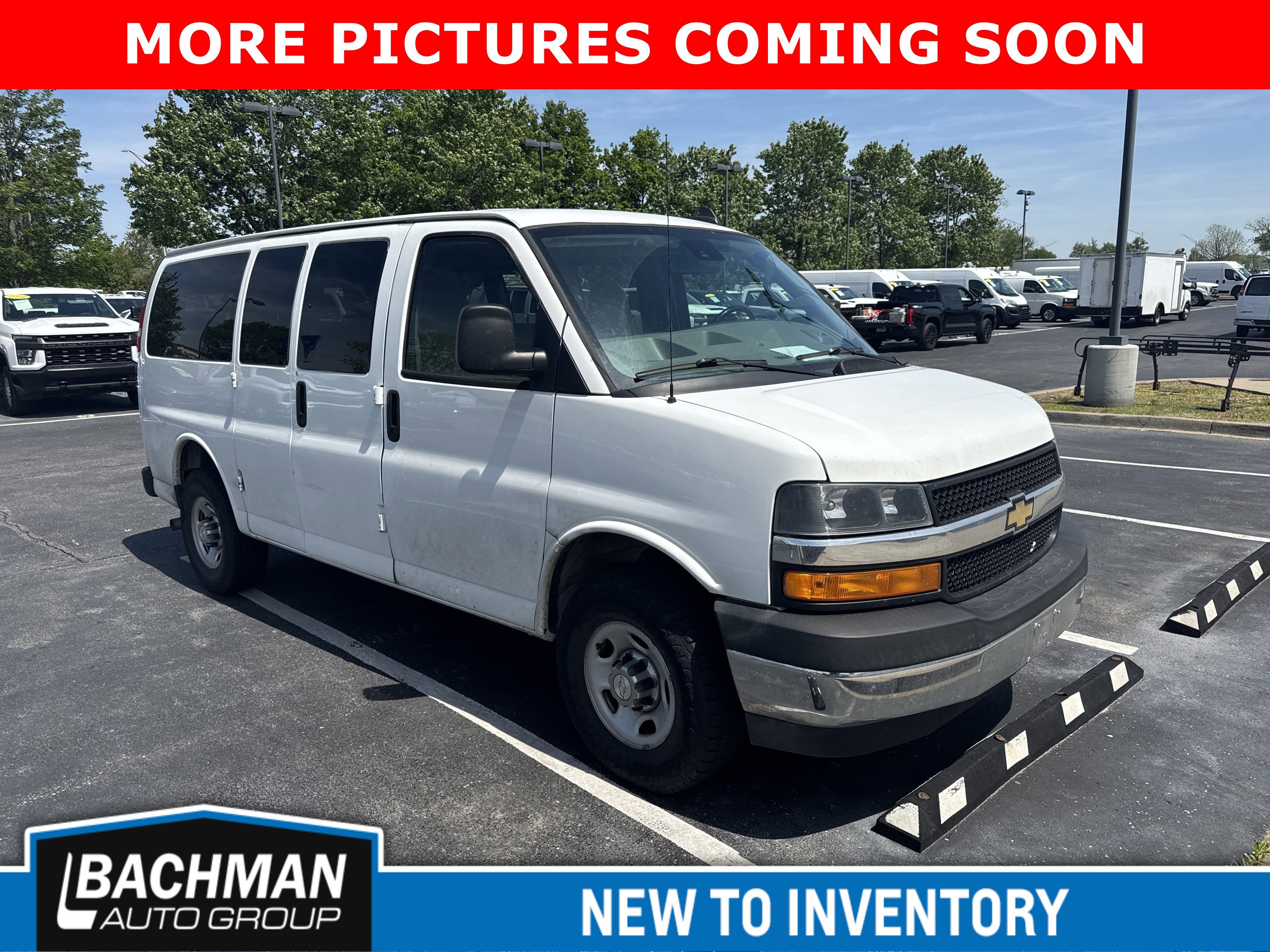 2022 Chevrolet Express Passenger