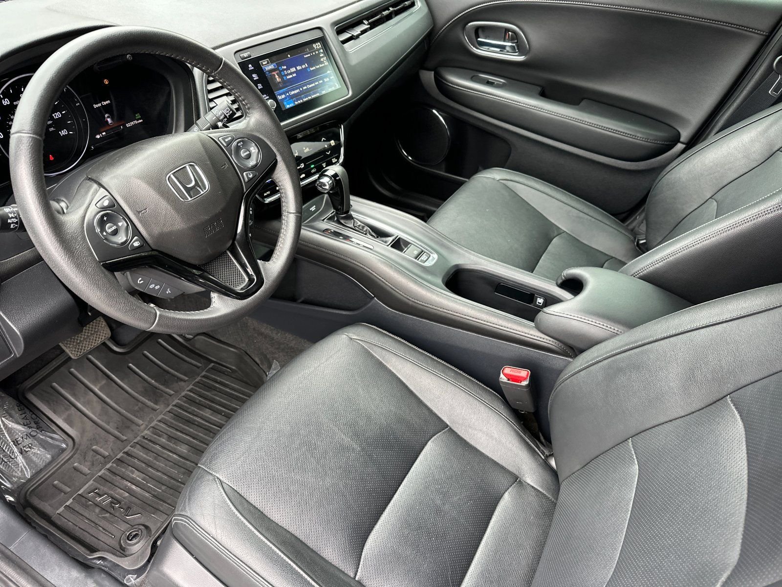 2021 Honda HR-V Touring - Photo 9