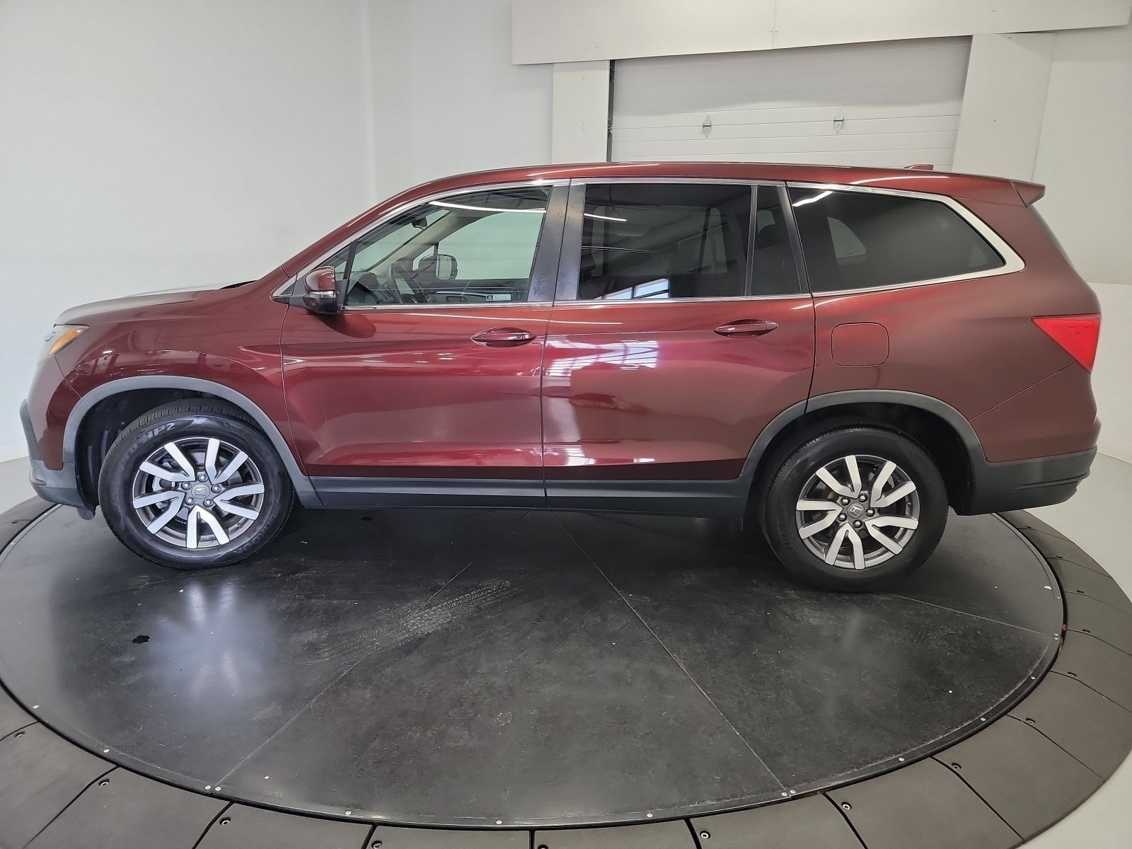Used 2019 Deep Scarlet Pearl Honda EX image 4