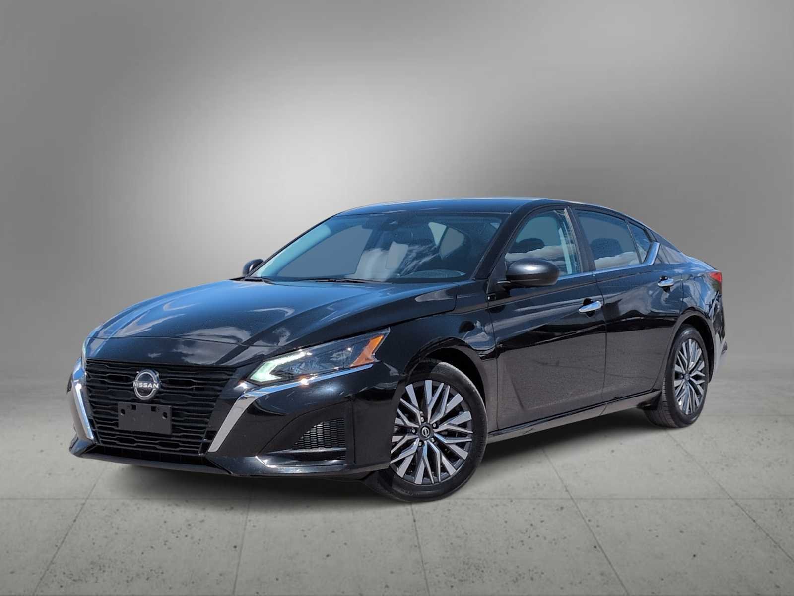 2025 Nissan Altima 2.5 SV's photo