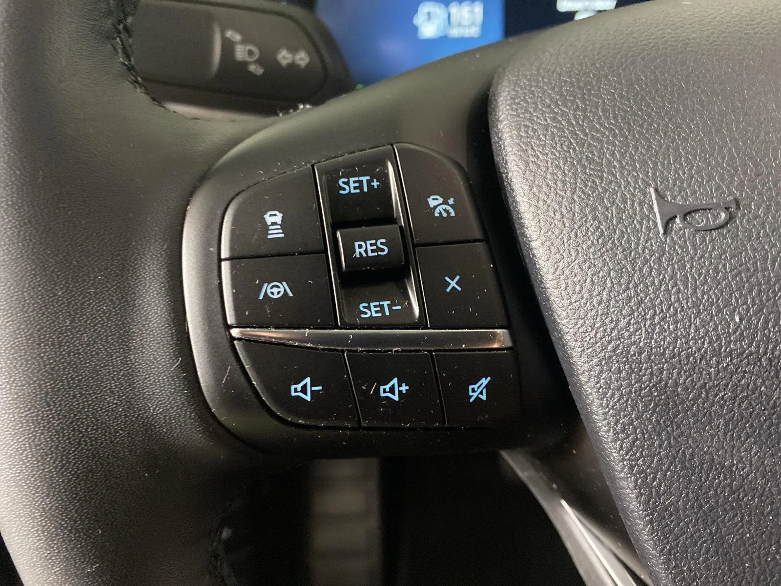 Used 2025 Carbonized Gray Ford Outer Banks image 18