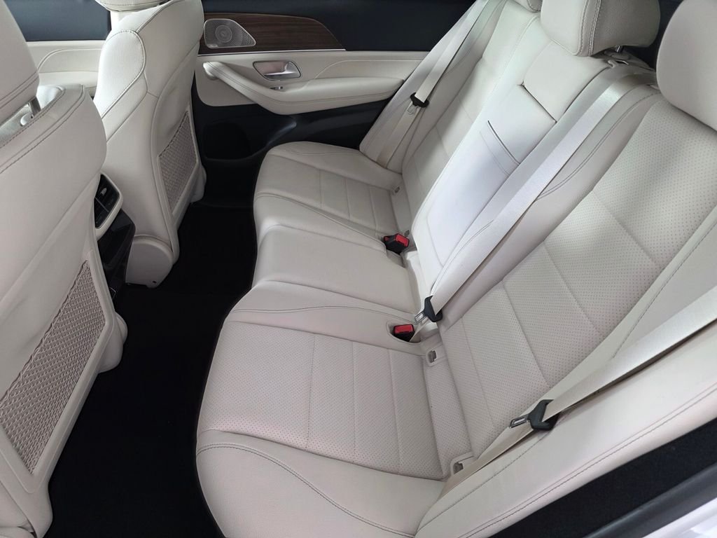 New 2026 Polar White Mercedes-Benz GLE 450 image 11