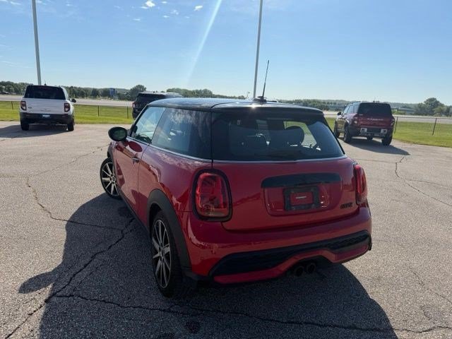 Used 2022 Chili Red MINI Cooper S image 10